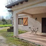 Roquebonne Nyaraló *